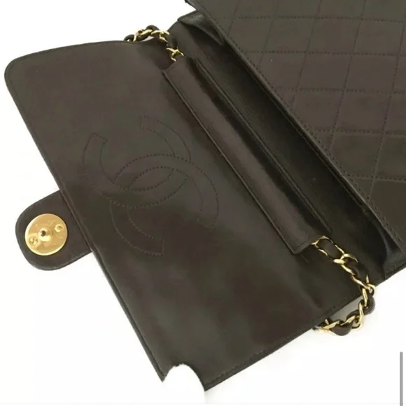 Chanel Brown 22 Signature CC Push lock Quilted Lambskin Chain Purse - Picture 9 of 17